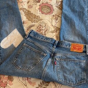 Levi's Blue Straight Jeans Classic Denim, Embroidery, Heart size 28